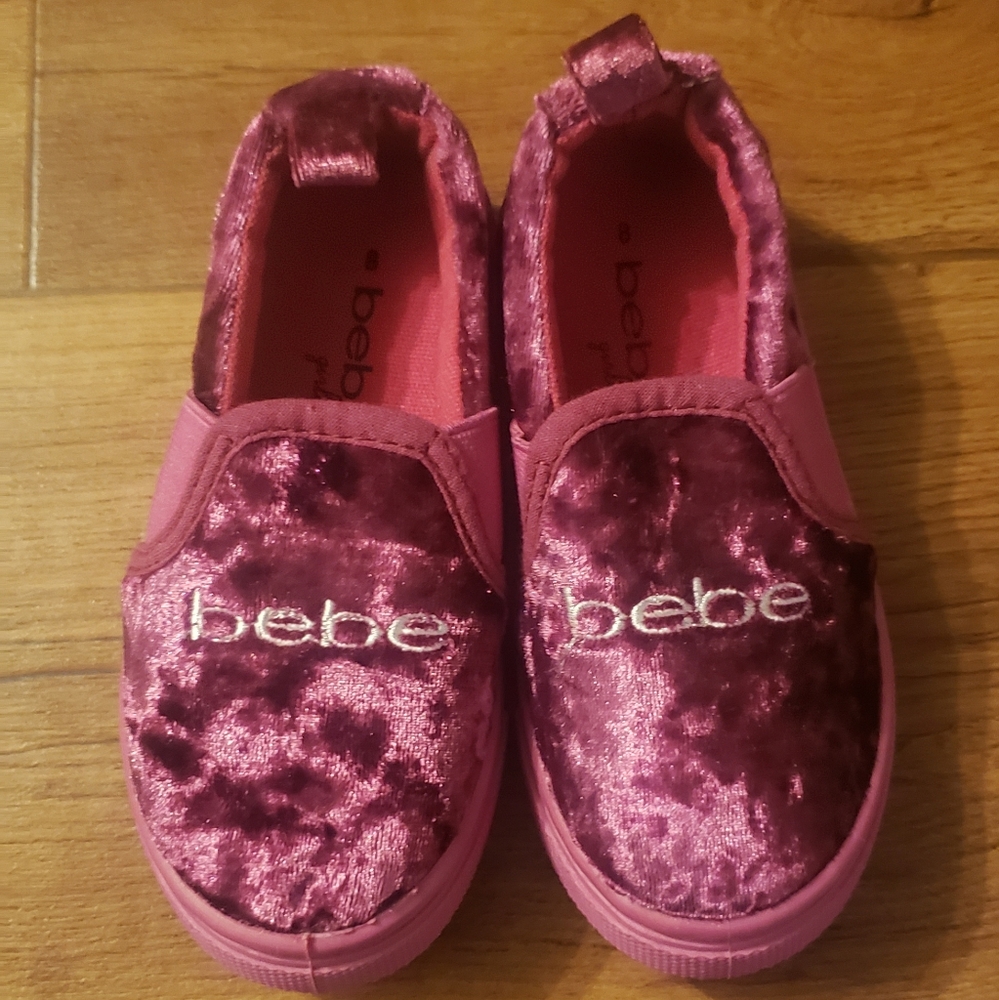 Bebe Toddler Girls Velvet Size 8 Shoes